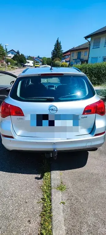 Gebraucht Opel Astra Design Edition 110 PS (80 kW) 2012 Silber Kombi