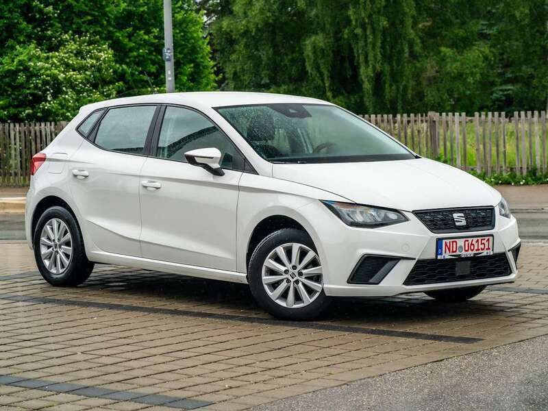 "candy" weiss Gebraucht 2022 Seat Ibiza Style Kleinwagen | 10.500 € (Guter Preis) - Bild 1/4