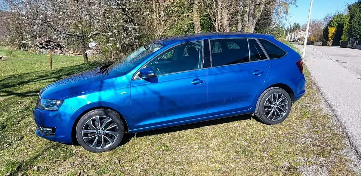 Gebraucht Skoda Rapid Drive 126 PS (92 kW) 2017 Blau Kleinwagen