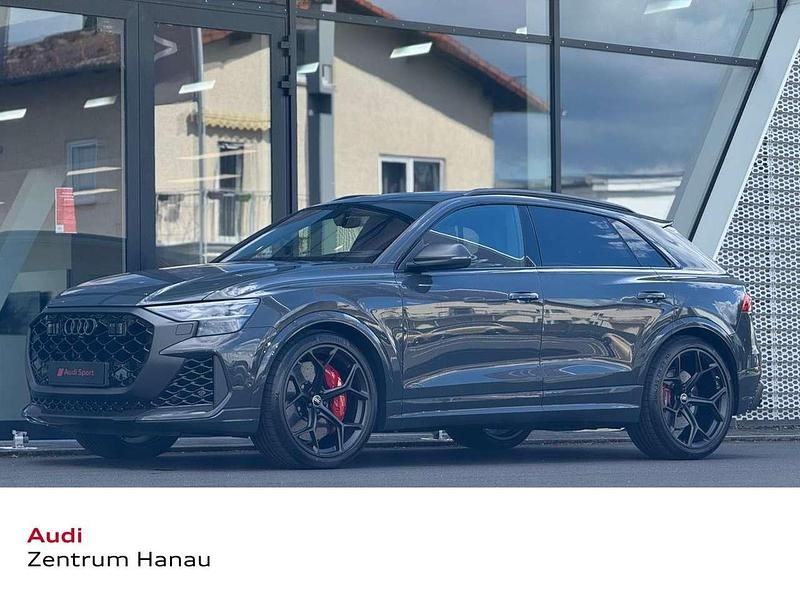Dravitgrau pearl c36 audi exc Neu 2025 Audi RS Q8 Performance SUV | 194.605 € - Bild 1/4