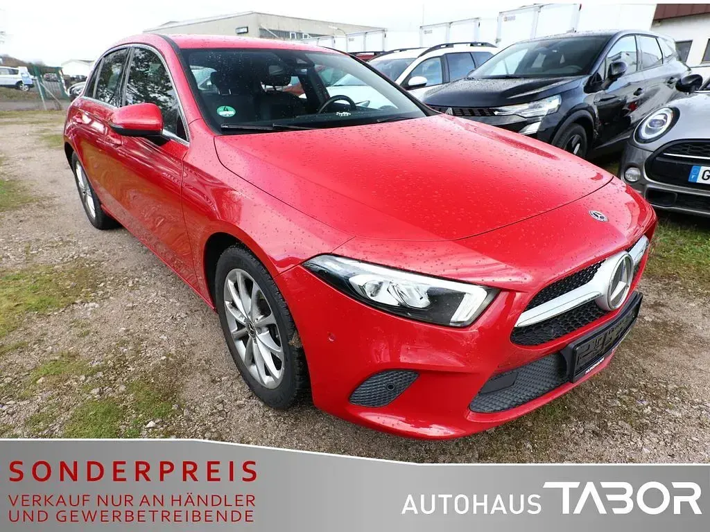 Gebraucht Mercedes A220 Progressive 190 PS (139 kW) 2018 Rot Limousine