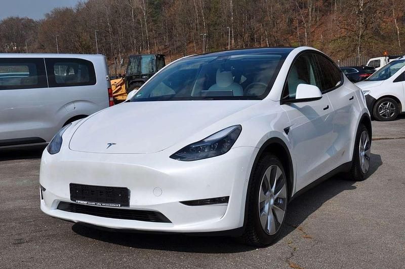 Gebraucht Tesla Model Y 378 kW (514 PS) 2022 Weiß SUV