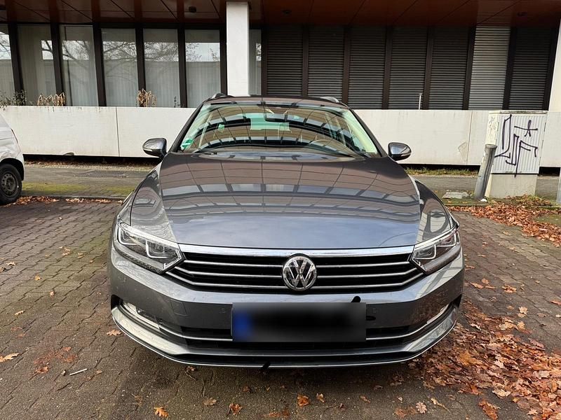 Gebraucht VW Passat Highline 190 PS (139 kW) 2017 Grau Kombi