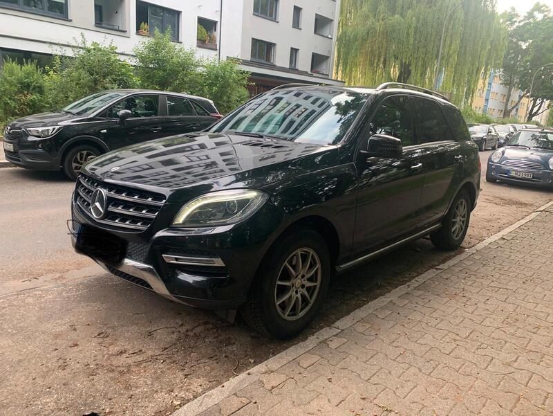 Schwarz Gebraucht 2013 Mercedes ML250 SUV | 17.500 € (Superpreis) - Bild 1/4