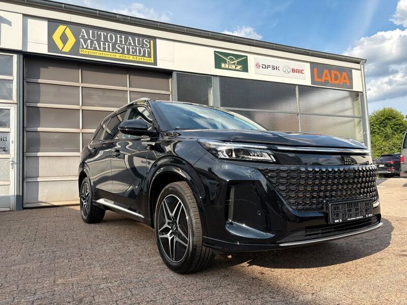 Neu DFSK E5 177 PS (130 kW) 2025 Schwarz SUV