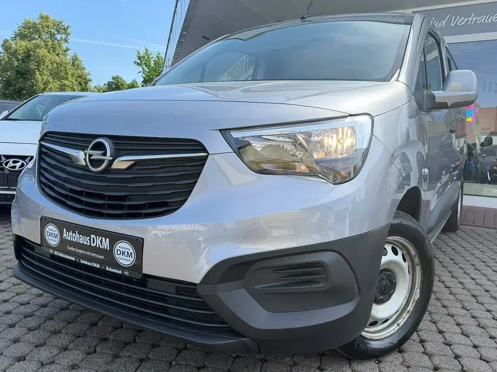 Gebraucht Opel Combo Edition 131 PS (96 kW) 2021 Silber Van / Kleinbus