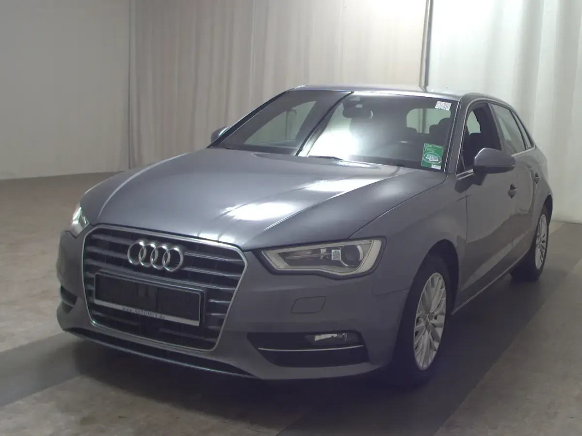 Gebraucht Audi A3 Ambiente 122 PS (89 kW) 2013 Monsungrau metallic Limousine