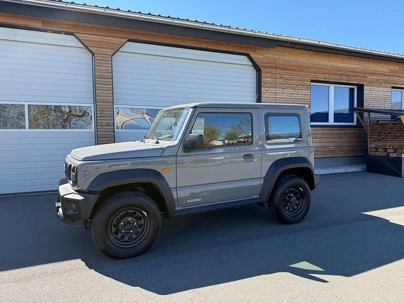 Gebraucht Suzuki Jimny Comfort 102 PS (75 kW) 2018 Grau SUV