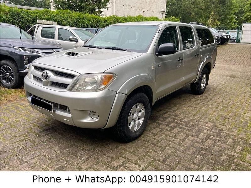 Rot Gebraucht 2004 Toyota HiLux Abholung | 12.200 € - Bild 1/4