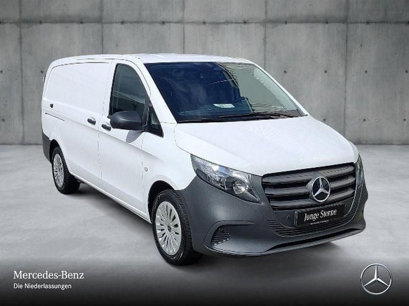 Gebraucht Mercedes Vito 163 PS (119 kW) 2024 Weiß Van
