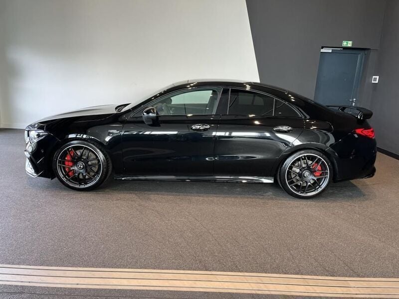 Gebraucht Mercedes CLA45 AMG AMG 421 PS (309 kW) 2024 Metalliclack kosmosschwarz Coupé