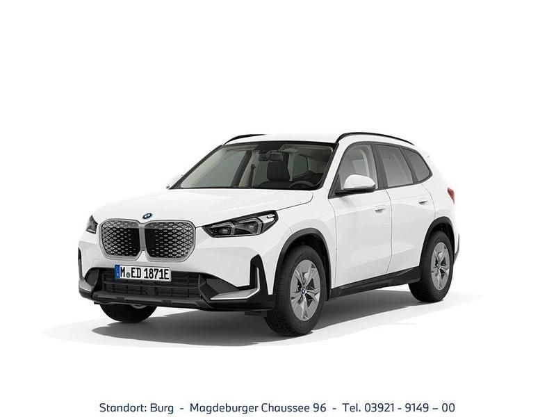 Weiß Neu 2025 BMW iX1 SUV | 42.900 € (Etwas zu teuer) - Bild 1/4
