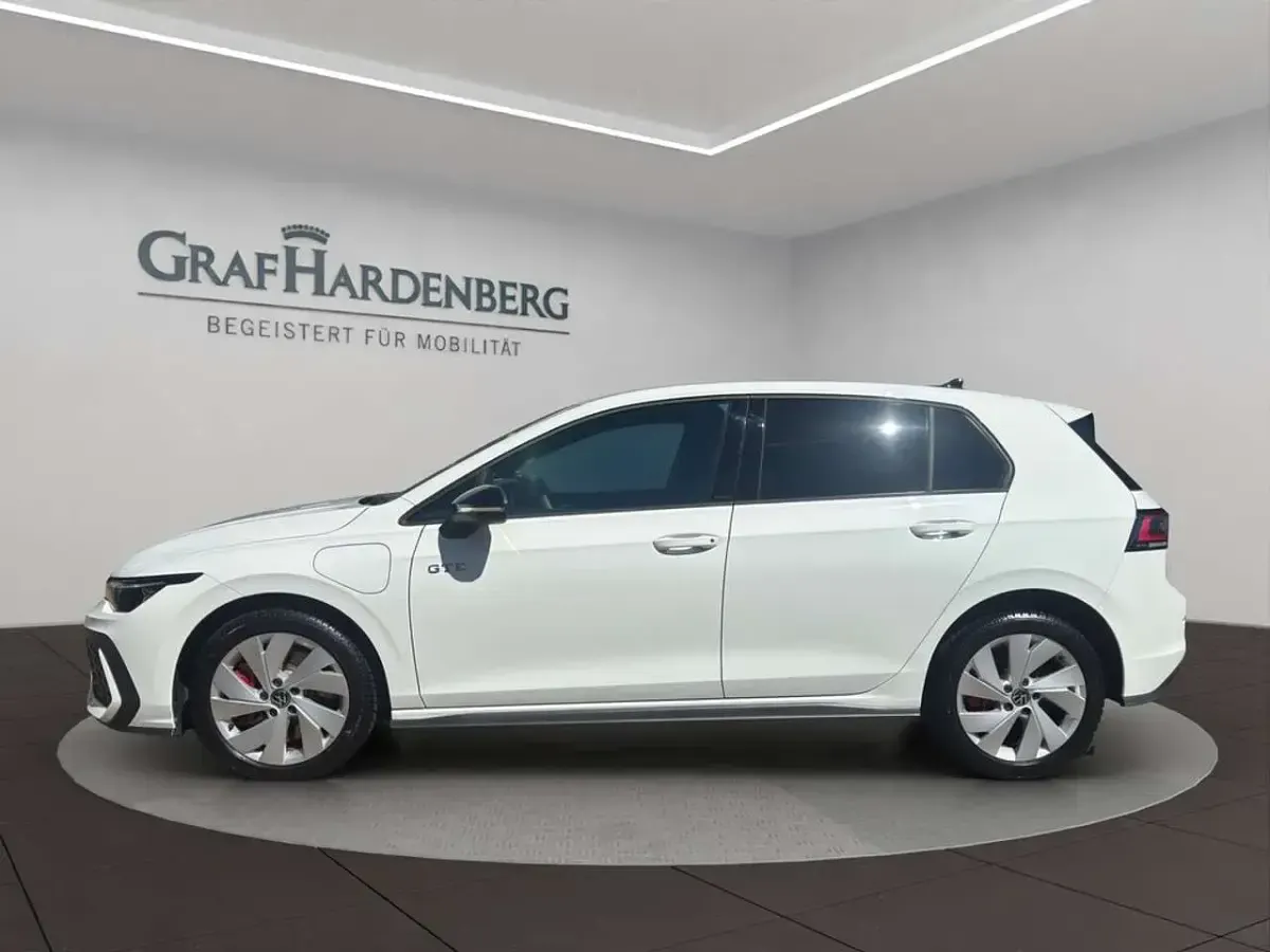 Gebraucht VW Golf VIII GTE 272 PS (200 kW) 2025 Weiß Limousine
