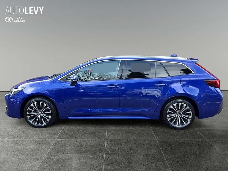 Neu Toyota Corolla 196 PS (144 kW) 2025 Juniper blue Kombi