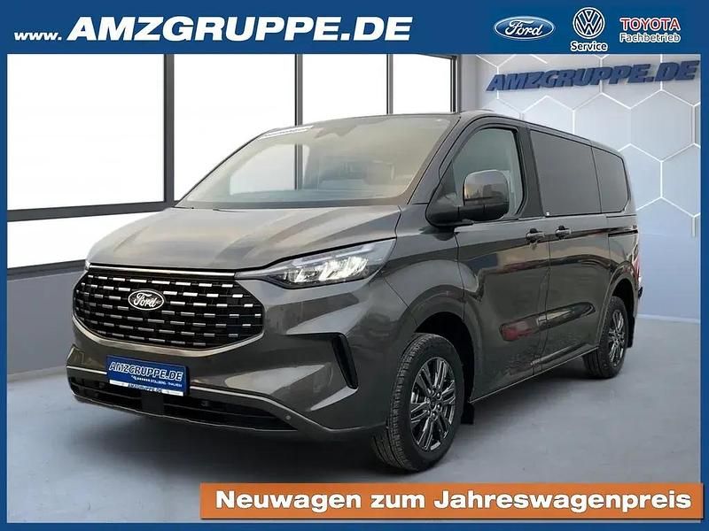 Magnetic grau met Neu 2024 Ford Tourneo Custom Titanium Van | 49.690 € (Fairer Preis) - Bild 1/4