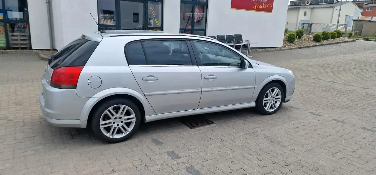 Gebraucht Opel Signum 150 PS (110 kW) 2006 Silber Kleinwagen