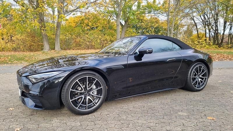 Schwarz Gebraucht 2023 Mercedes SL43 AMG AMG Cabrio | 92.500 € (Fairer Preis) - Bild 1/4