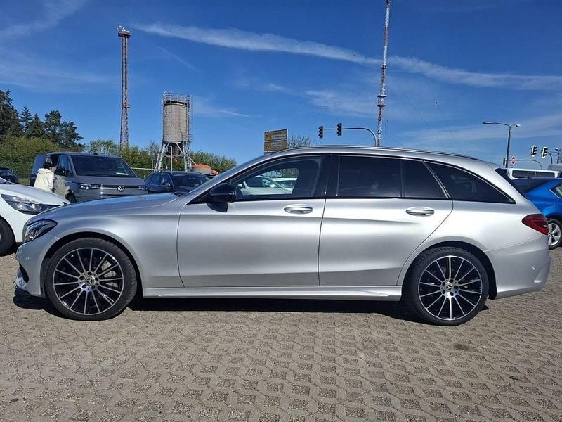 Gebraucht Mercedes C300 AMG line 245 PS (180 kW) 2018 Silber Kombi
