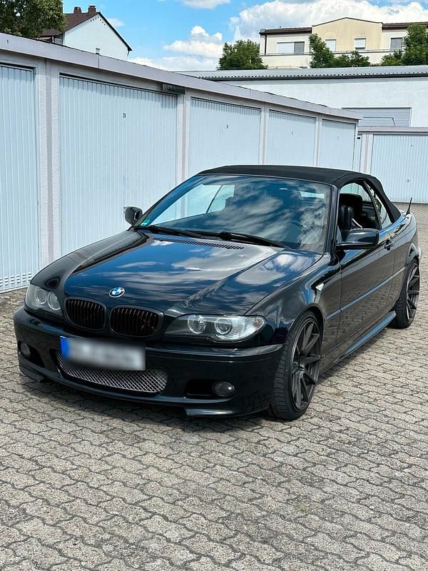 Schwarz Gebraucht 2004 BMW 325 Cabriolet Cabrio | 8.800 € (Fairer Preis) - Bild 1/4