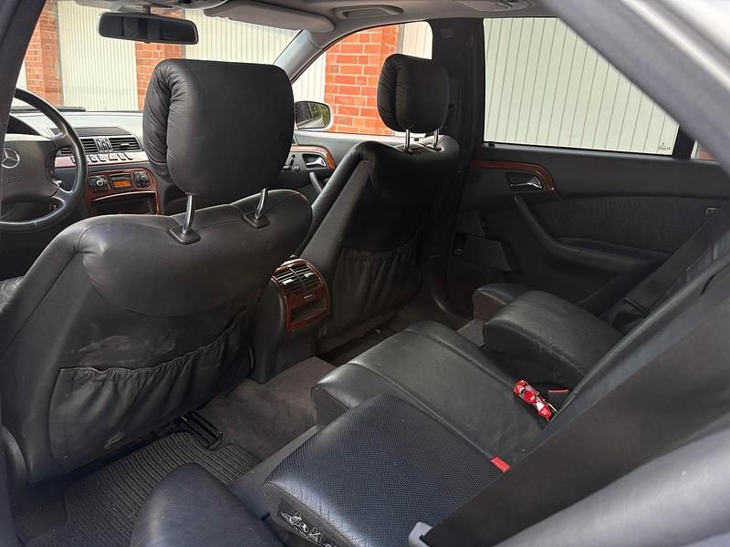 Gebraucht Mercedes S320 224 PS (164 kW) 2001 Silber Limousine