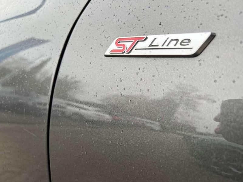 Neu Ford Kuga ST-Line 152 PS (111 kW) 2025 Metallic) (grau SUV