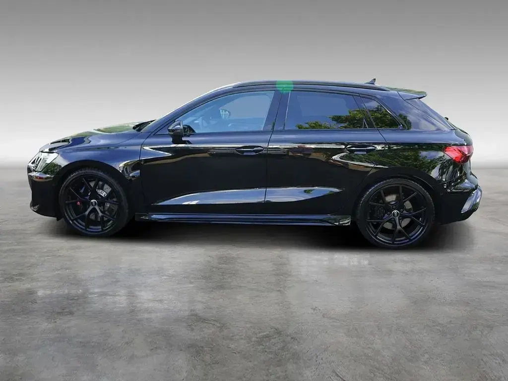 Gebraucht Audi RS3 Sport 400 PS (294 kW) 2026 Schwarz Limousine