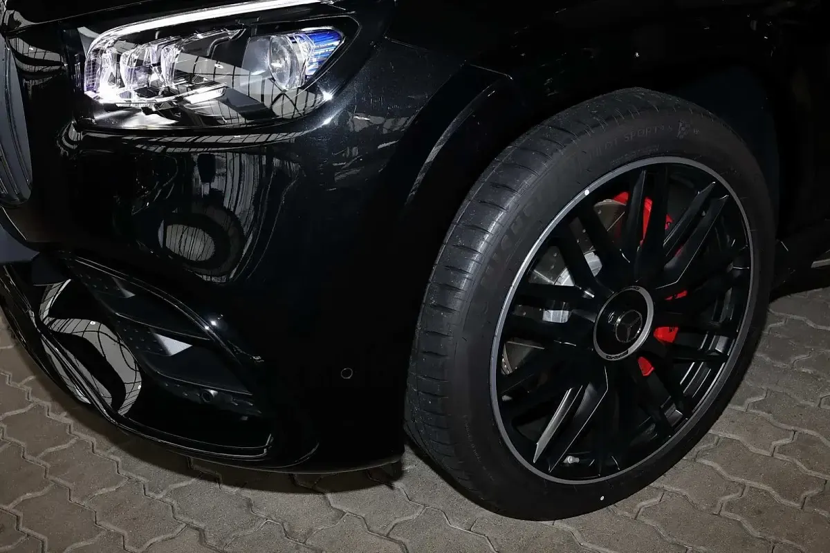 Gebraucht Mercedes GLS63 AMG AMG 612 PS (450 kW) 2026 Metalliclack obsidianschwarz SUV