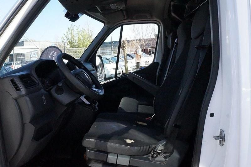 Gebraucht Renault Master 145 PS (106 kW) 2020 Weiß Van / Kleinbus