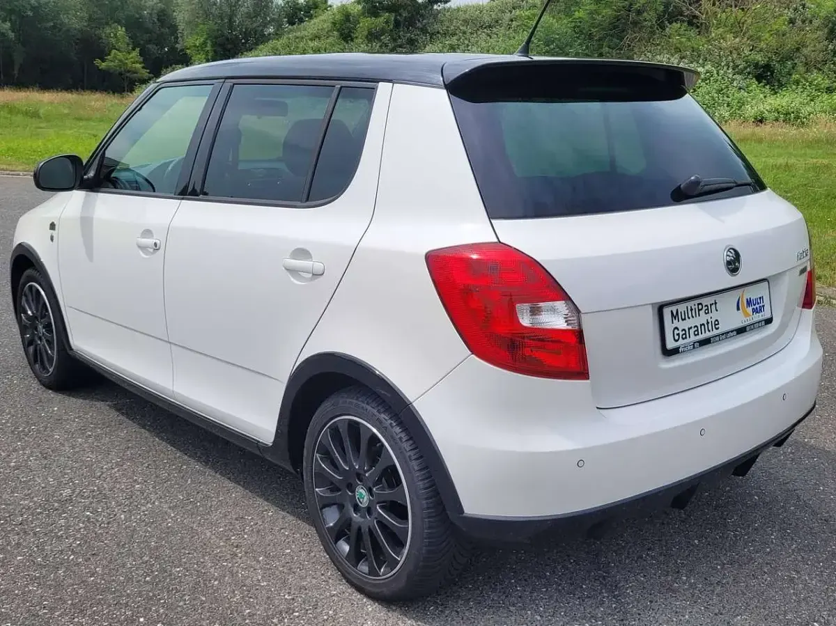 Gebraucht Skoda Fabia Monte Carlo 69 PS (50 kW) 2012 Candy weiß Limousine