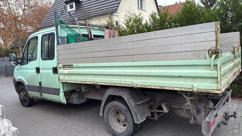 Grün Gebraucht 2007 Iveco Daily Abholung | 12.000 € - Bild 1/4