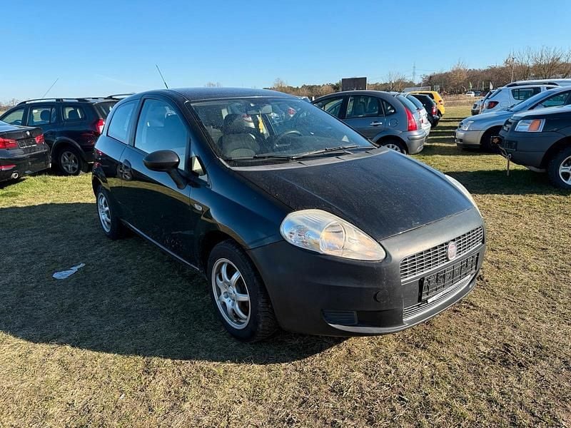 Gebraucht Fiat Punto 77 PS (56 kW) 2009 Schwarz Kleinwagen