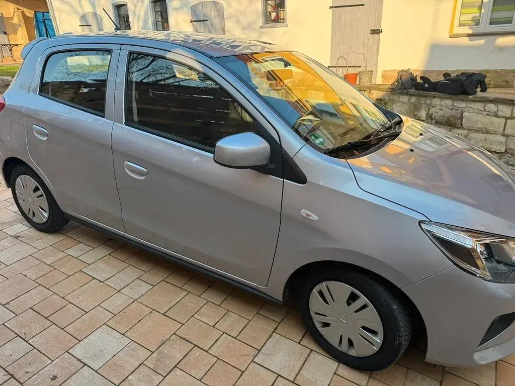 Gebraucht Mitsubishi Space Star Select+ 71 PS (52 kW) 2021 Silber Kleinwagen
