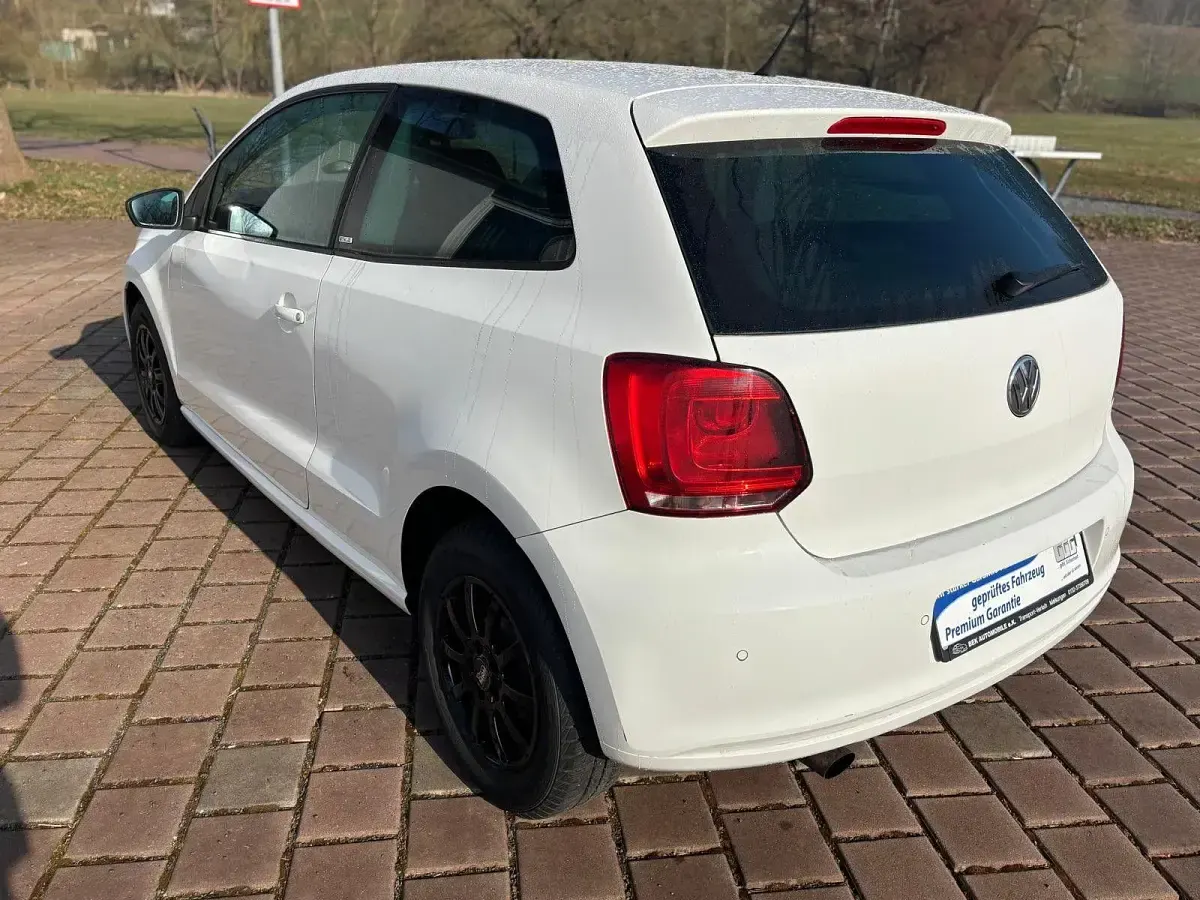 Gebraucht VW Polo Style 86 PS (63 kW) 2011 Weiß Kleinwagen
