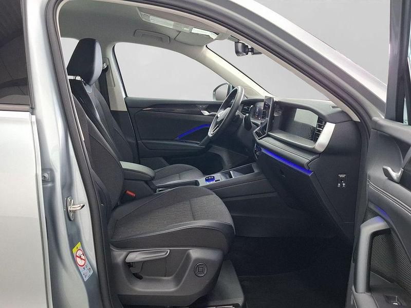 Gebraucht VW Tayron Life 150 PS (110 kW) 2025 Silber SUV