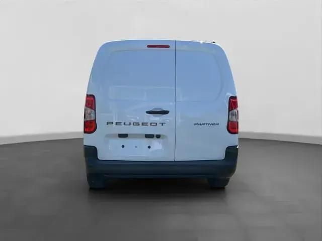 Gebraucht Peugeot Partner 75 PS (55 kW) 2025 Weiß Van / Kleinbus