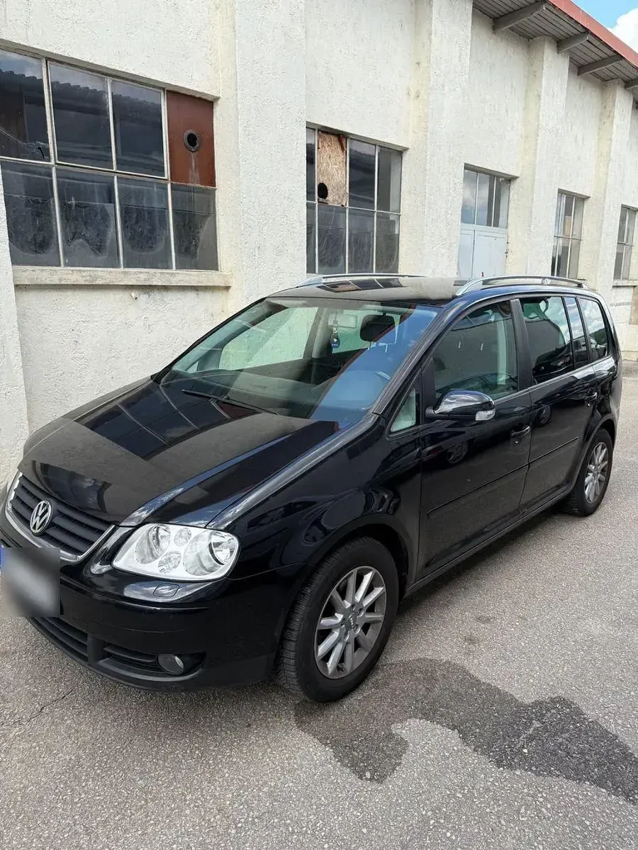 Gebraucht VW Touran Trendline 105 PS (77 kW) 2006 Schwarz Van / Kleinbus
