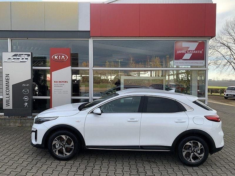 Deluxeweiss met. Gebraucht 2024 Kia XCeed Vision SUV | 24.990 € (Superpreis) - Bild 1/4