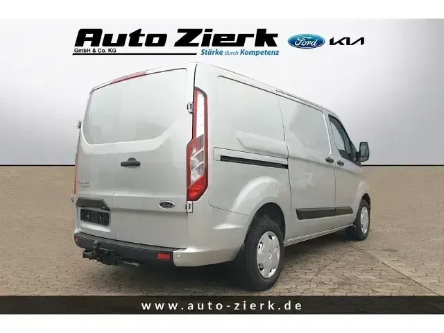 Używany Ford Transit Custom Trend 105 KM (77 kW) 2022 Srebrny Van