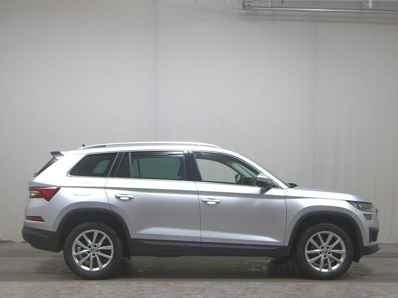 Silber Gebraucht 2022 Skoda Kodiaq Style SUV | 25.980 € (Superpreis) - Bild 1/4