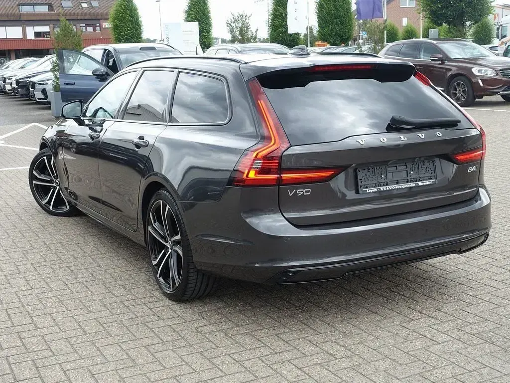 Gebraucht Volvo V90 R-Design 197 PS (144 kW) 2022 Platinum grey Kombi