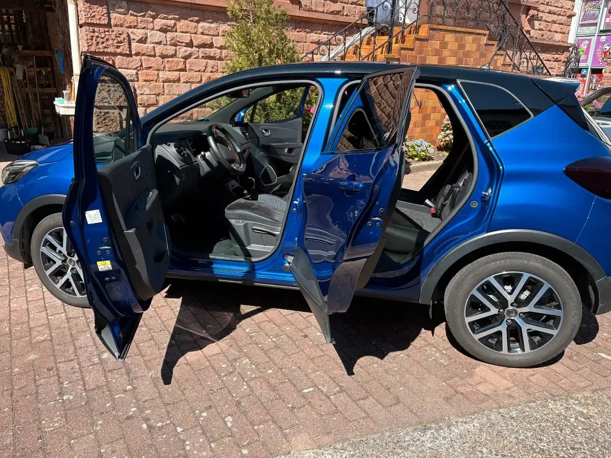 Gebraucht Renault Captur Version S 150 PS (110 kW) 2019 Blau SUV