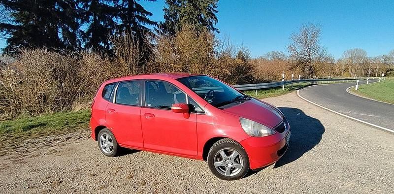 Gebraucht Honda Jazz ES 83 PS (61 kW) 2005 Rot Kleinwagen