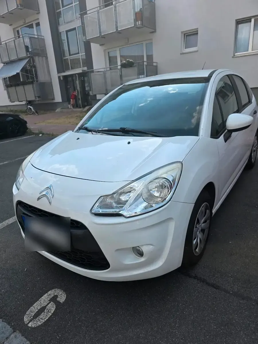 Gebraucht Citroën C3 60 PS (44 kW) 2010 Weiß Kleinwagen