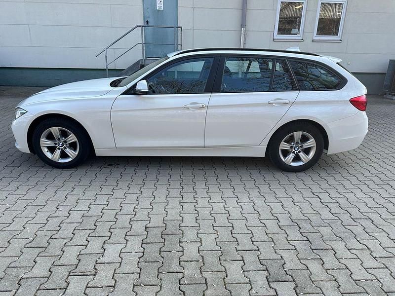 Gebraucht BMW 316 Advantage 116 PS (85 kW) 2019 Weiß Kombi