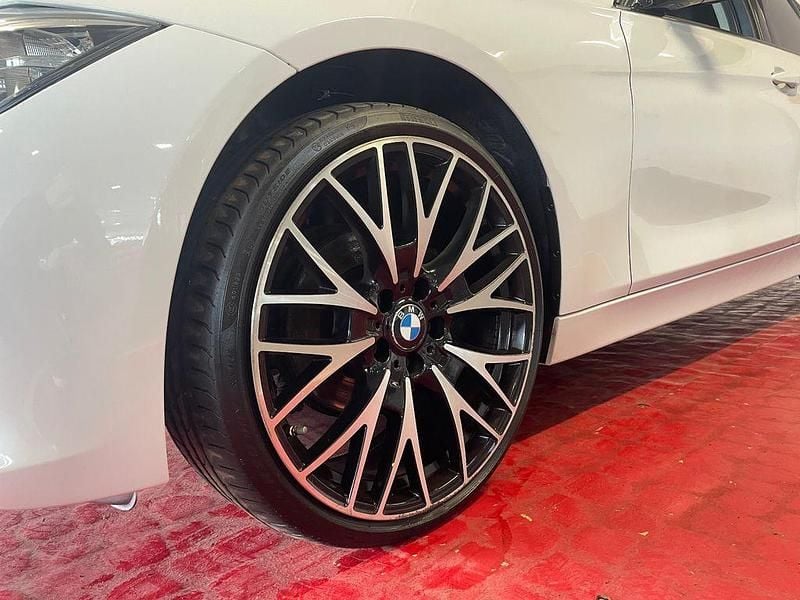 Usado BMW 316 116 HP (85 kW) 2016 Branco Sedan