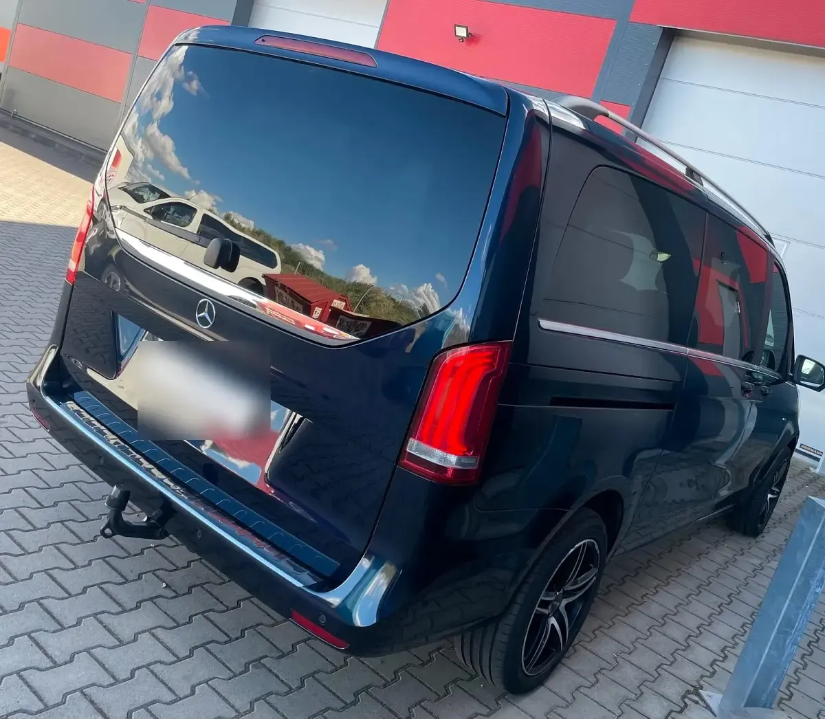 Gebraucht Mercedes V250 Edition 190 PS (139 kW) 2014 Blau Van / Kleinbus