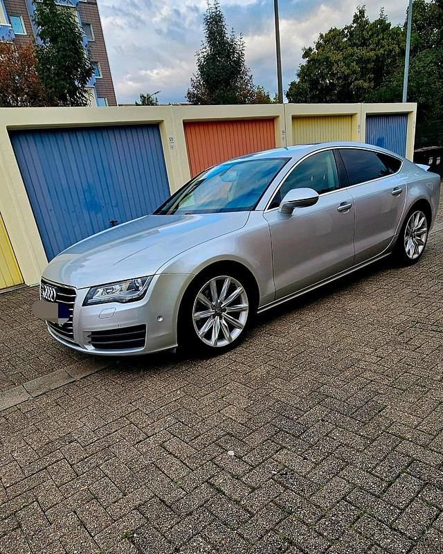 Grau Gebraucht 2013 Audi A7 Limousine | 11.500 € (Fairer Preis) - Bild 1/4