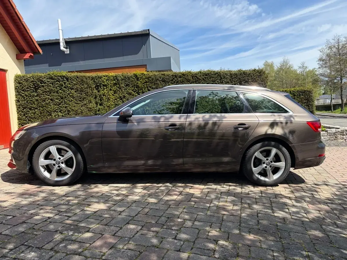 Gebraucht Audi A4 Sport 190 PS (139 kW) 2019 Kombi