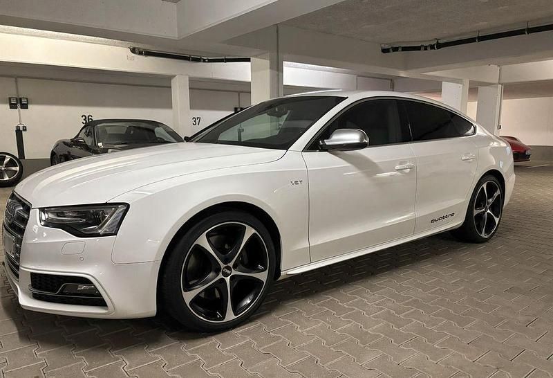 Weiß Gebraucht 2013 Audi S5 Sportback Ambiente Kleinwagen | 22.400 € (Teuer) - Bild 1/4
