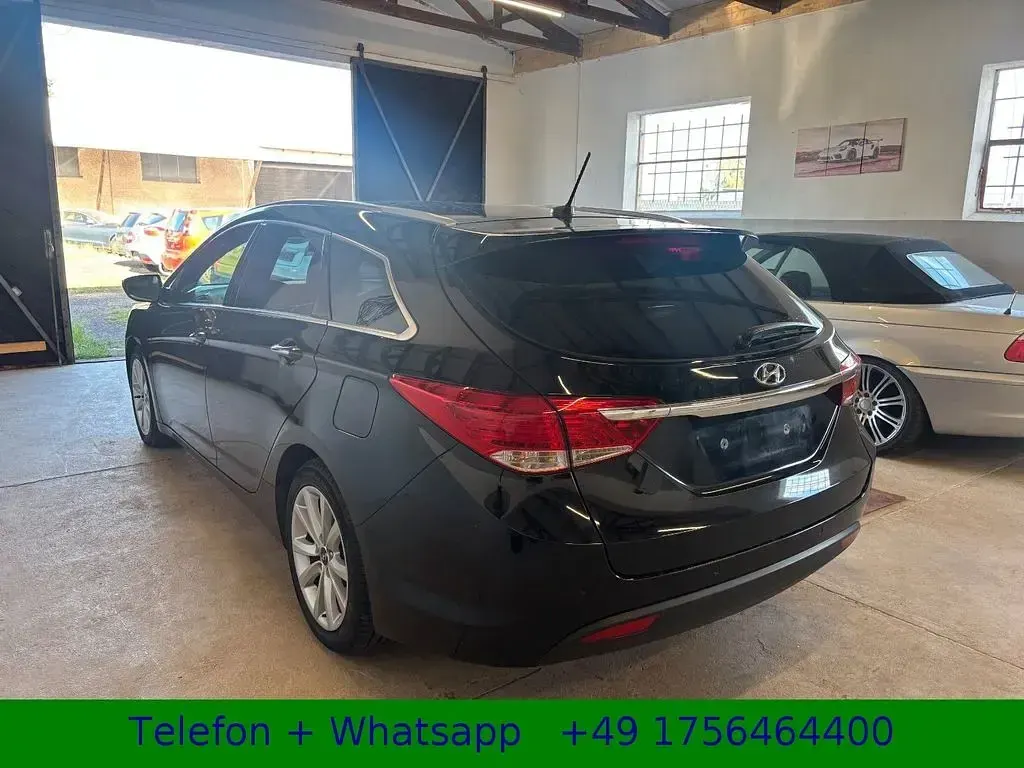 Gebraucht Hyundai i40 177 PS (130 kW) 2013 Schwarz Kombi